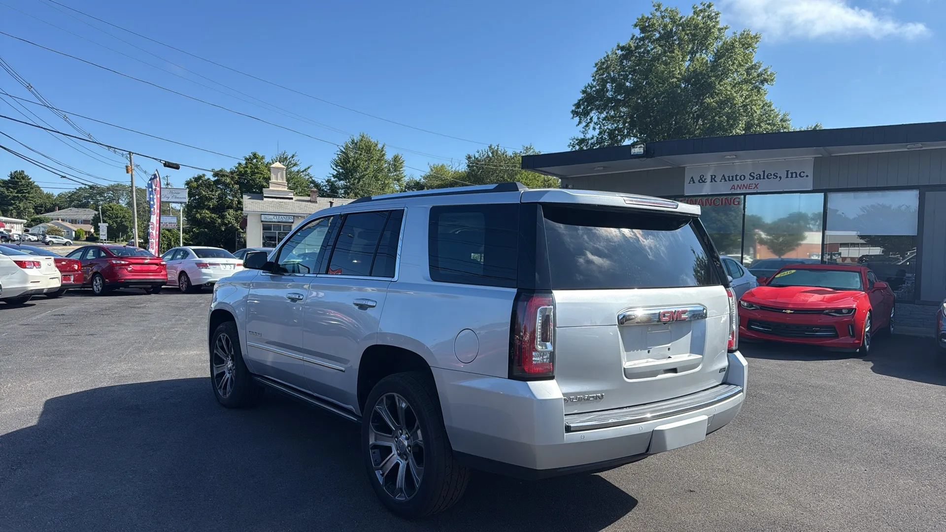 Used 2018 GMC Yukon Denali AWD/4WD image 5
