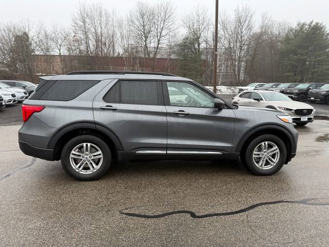 Used 2022 Ford Explorer XLT w/ Equipment Group 202A image 5