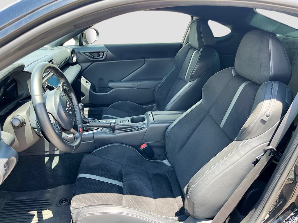 Used 2023 Toyota GR86 Premium w/ ALL Weather Mat Package (TMS) RWD image 20