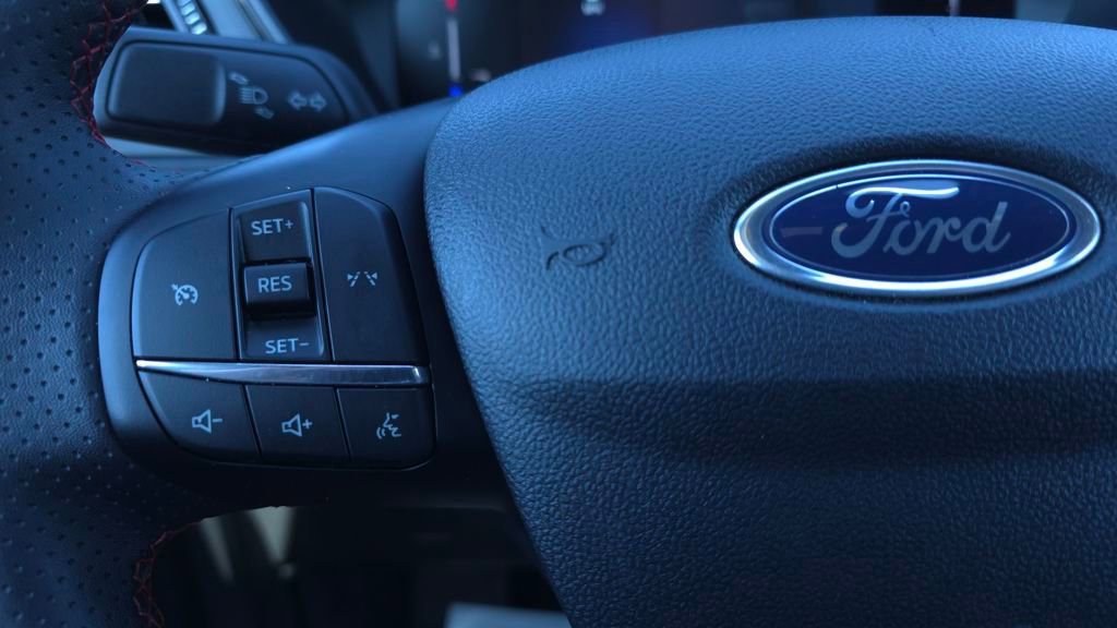 Used 2025 Ford Escape ST-Line image 28