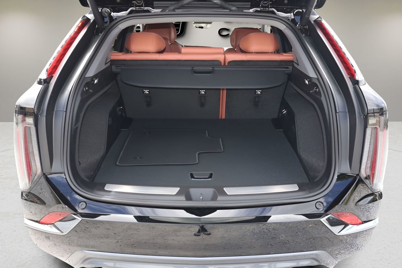 New 2026 Cadillac Optiq Sport 2 RWD image 16
