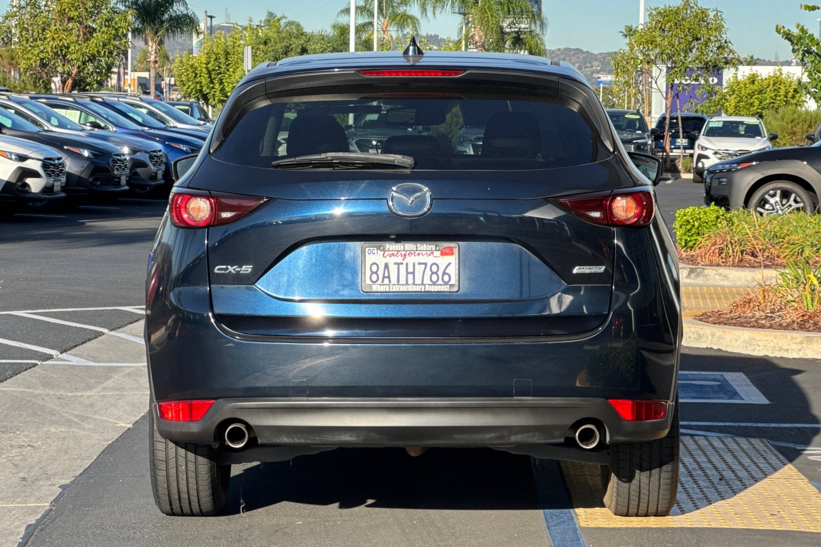 Used 2017 MAZDA CX-5 Touring w/ Preferred Equipment Package FWD image 5