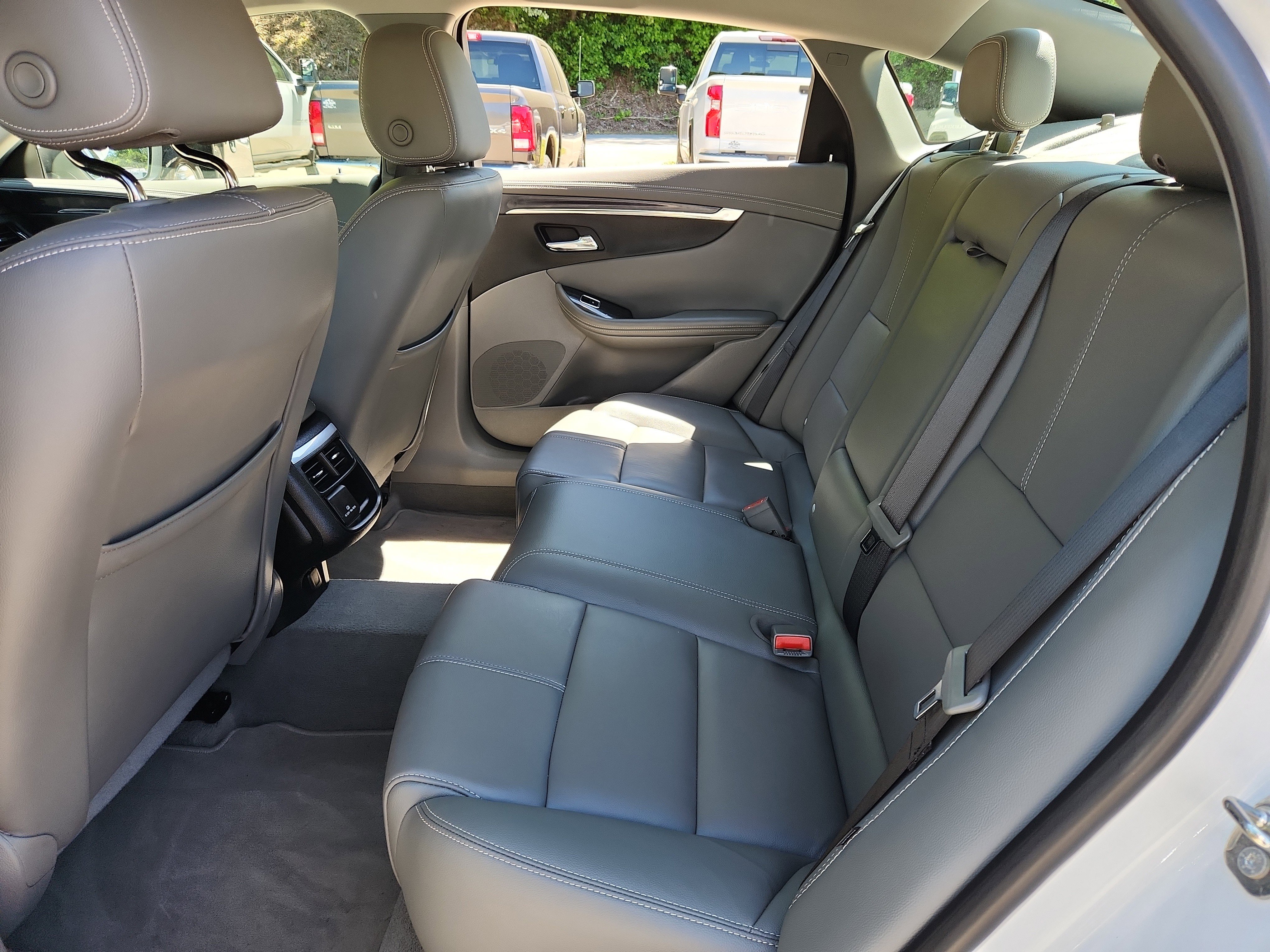 Used 2019 Chevrolet Impala LT w/ LT Leather Package FWD image 41