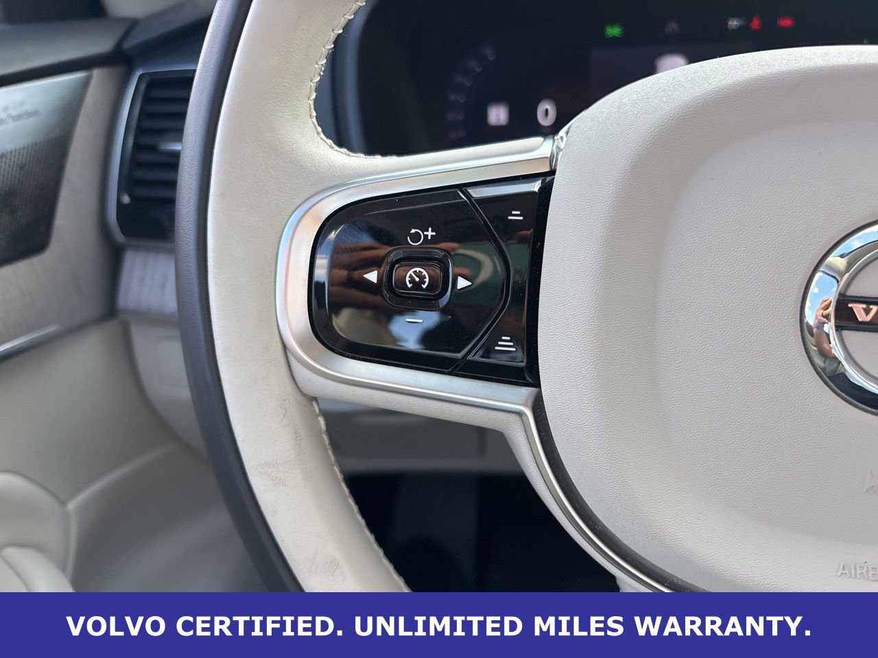 Certified 2024 Volvo XC90 T8 Plus w/ Protection Package Premier image 24
