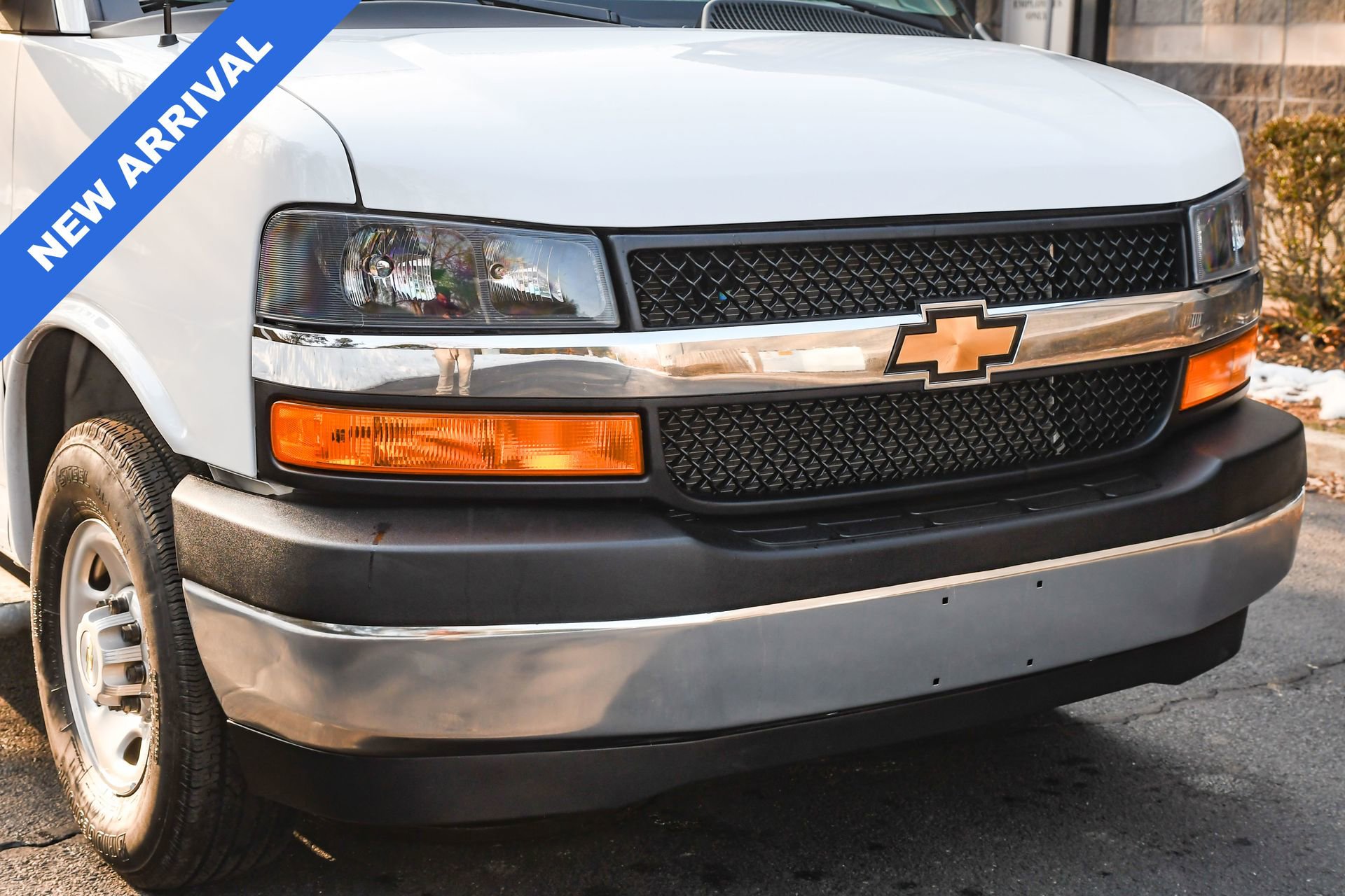 Used 2024 Chevrolet Express 2500 w/ Driver Convenience Package image 21