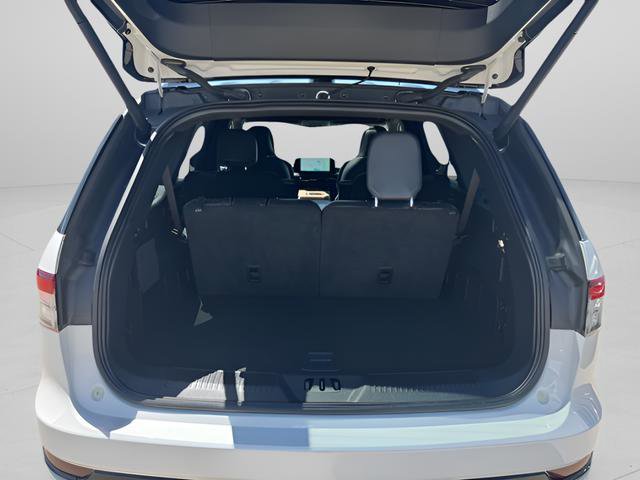 Used 2025 Lincoln Aviator Black Label w/ Black Label Special Edition image 22