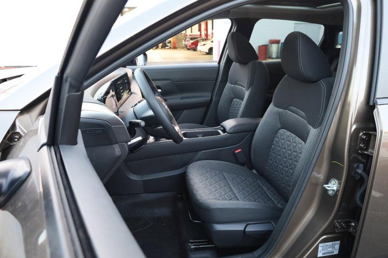 New 2026 Nissan Kicks SV w/ SV Premium Package image 10