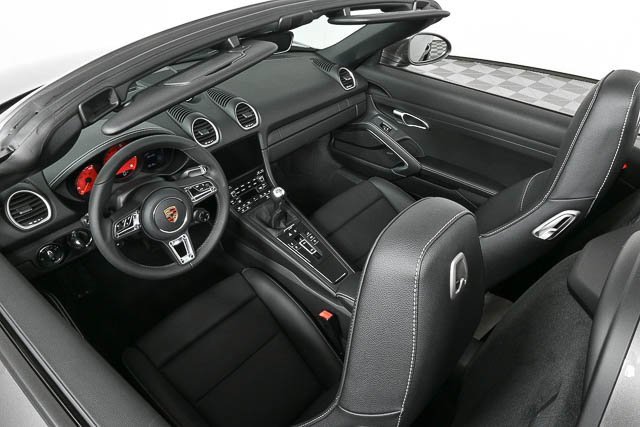 New 2025 Porsche 718 Boxster image 32