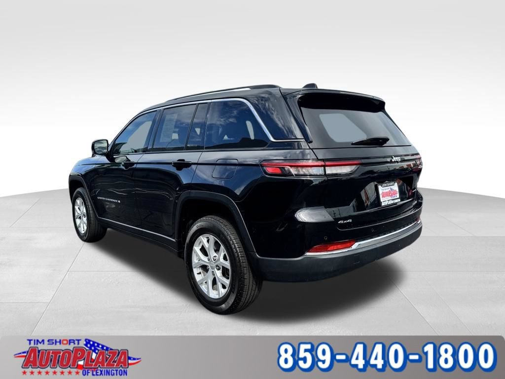 Used 2023 Jeep Grand Cherokee Limited AWD/4WD image 2