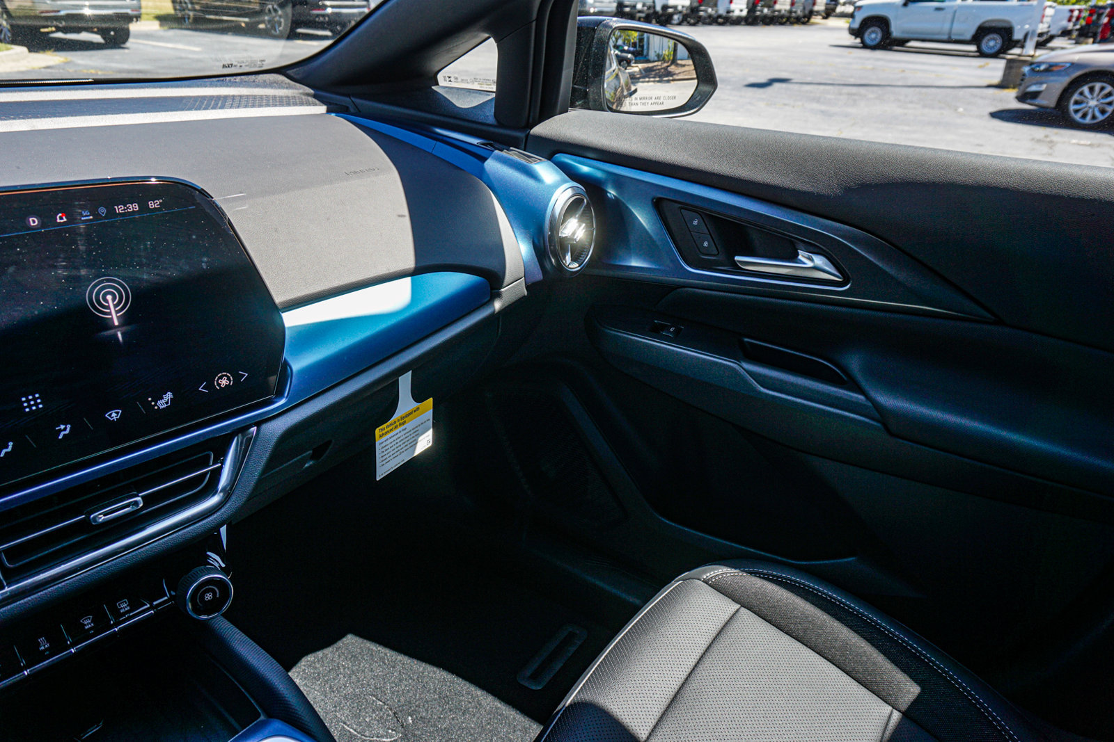 New 2026 Chevrolet Equinox EV LT FWD image 39
