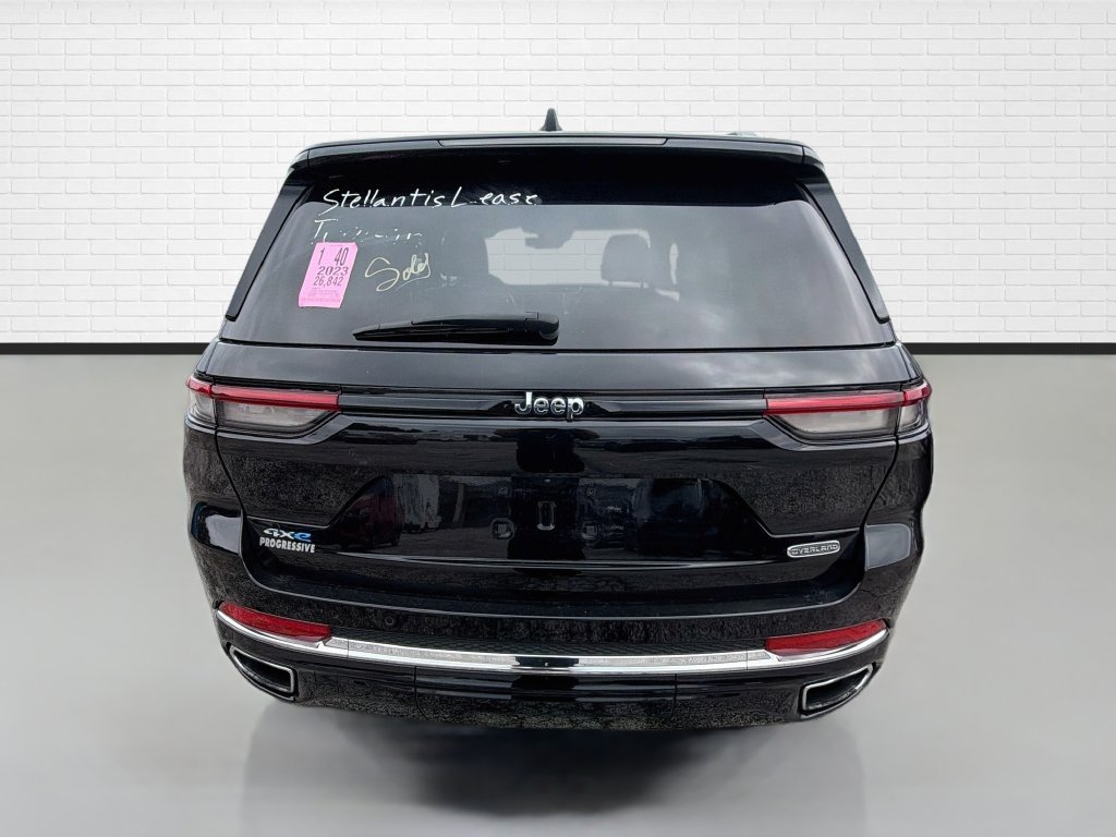 Used 2023 Jeep Grand Cherokee Overland AWD/4WD image 8