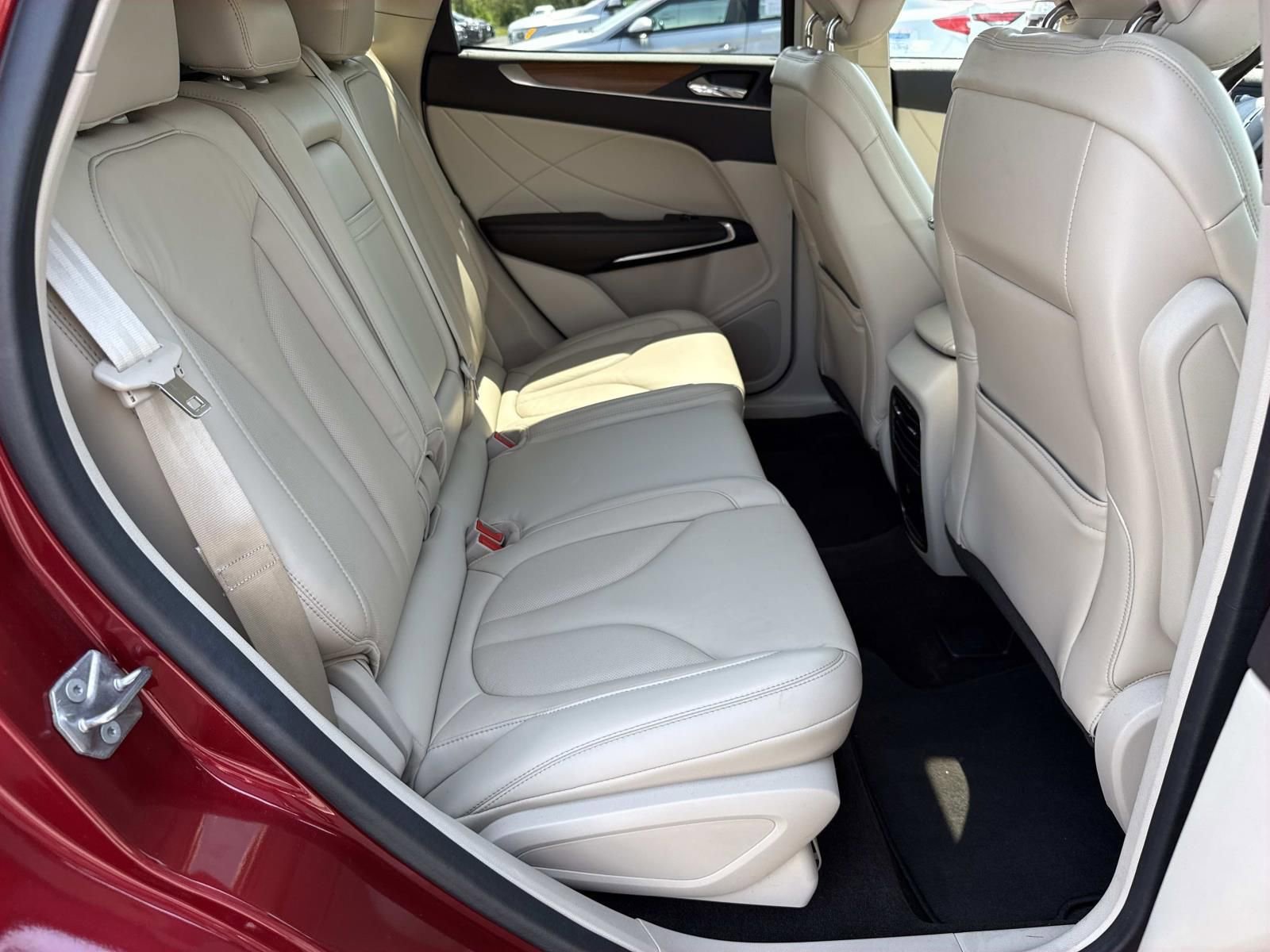 Used 2019 Lincoln MKC Select w/ Select Plus Package AWD/4WD image 26