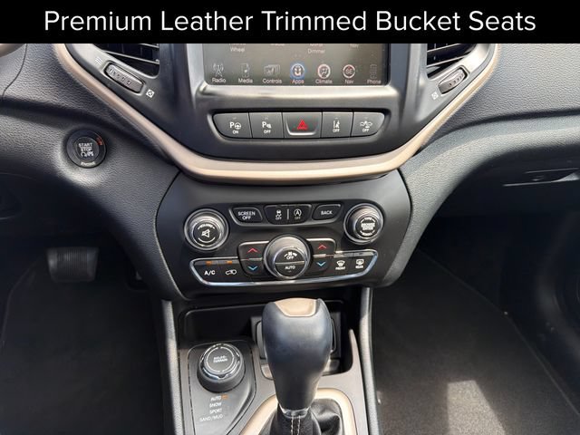 Used 2015 Jeep Cherokee Limited w/ Luxury Group AWD/4WD image 20