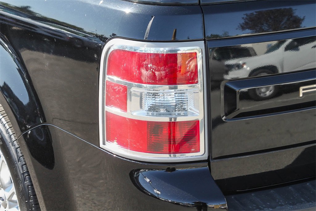Used 2019 Ford Flex SE image 11