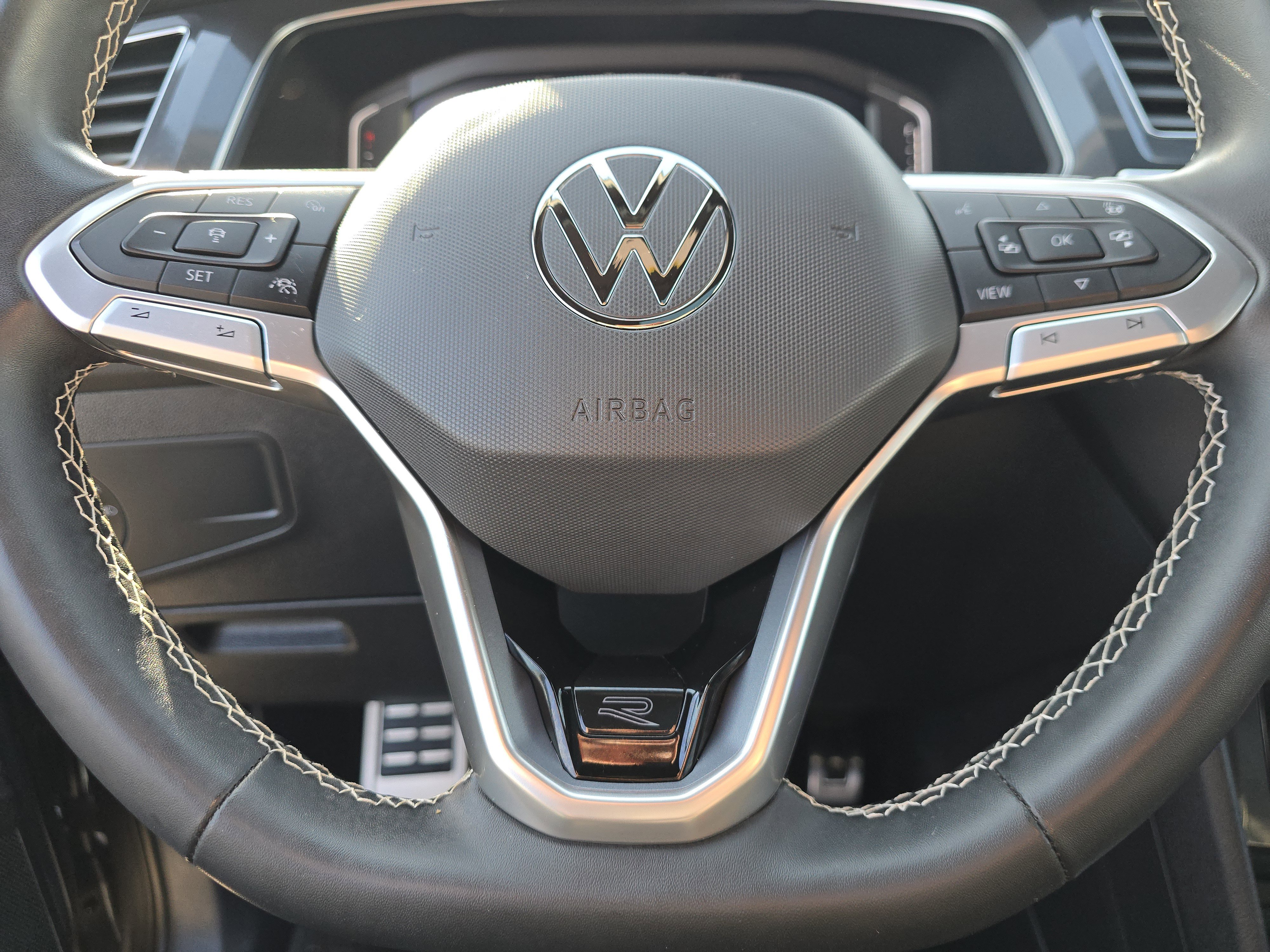 Certified 2023 Volkswagen Tiguan SEL R-Line AWD/4WD image 22