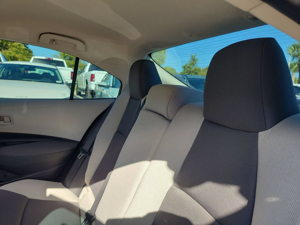 Used 2024 Toyota Corolla LE FWD image 23