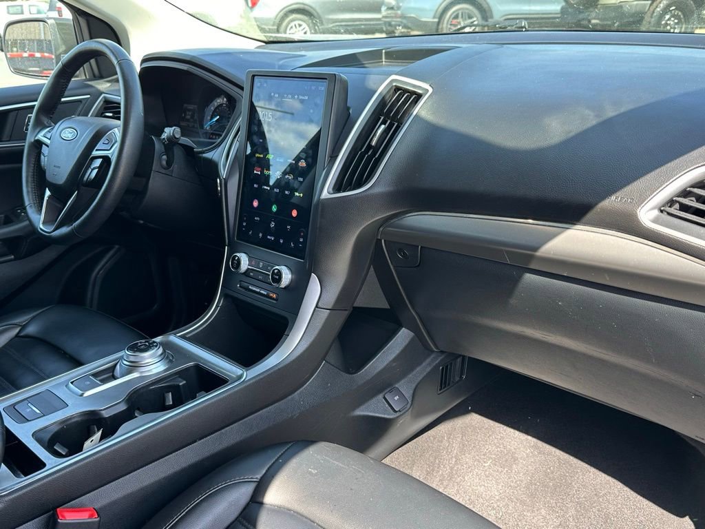 Used 2022 Ford Edge SEL image 17