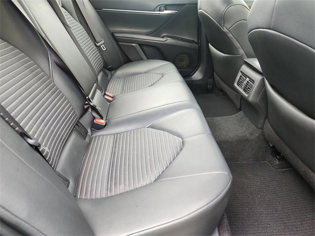 Used 2018 Toyota Camry L image 26