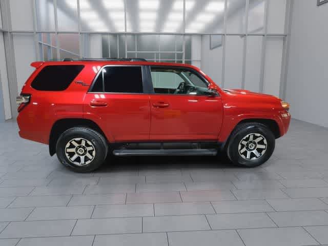Certified 2022 Toyota 4Runner TRD Off-Road Premium w/ Moonroof Package AWD/4WD image 9