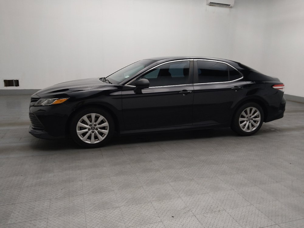 Used 2018 Toyota Camry LE FWD image 2