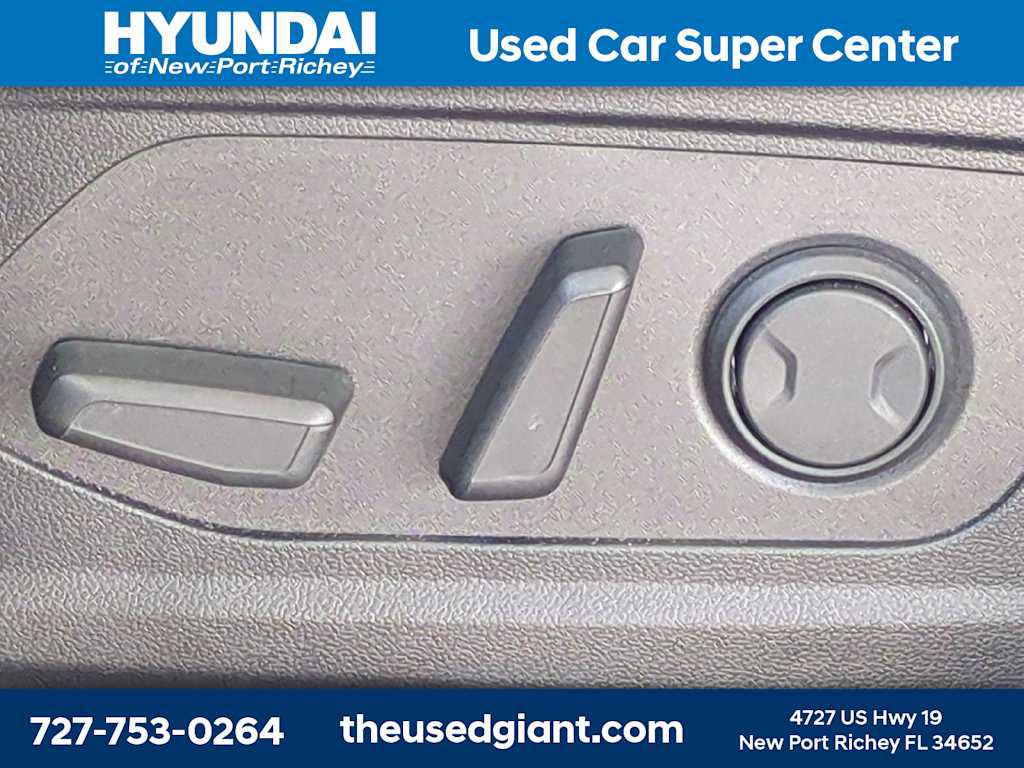 Certified 2025 Hyundai Tucson SEL FWD image 22
