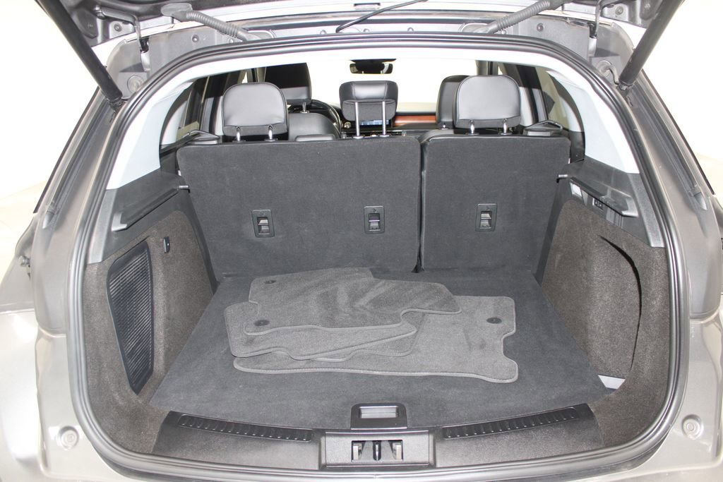 Used 2022 Lincoln Corsair Reserve w/ Elements Package image 16