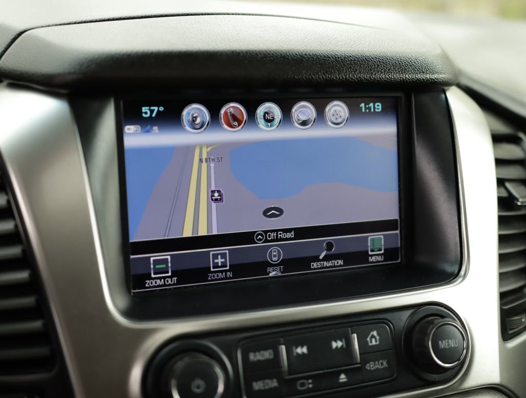 Used 2019 Chevrolet Suburban LT AWD/4WD image 16