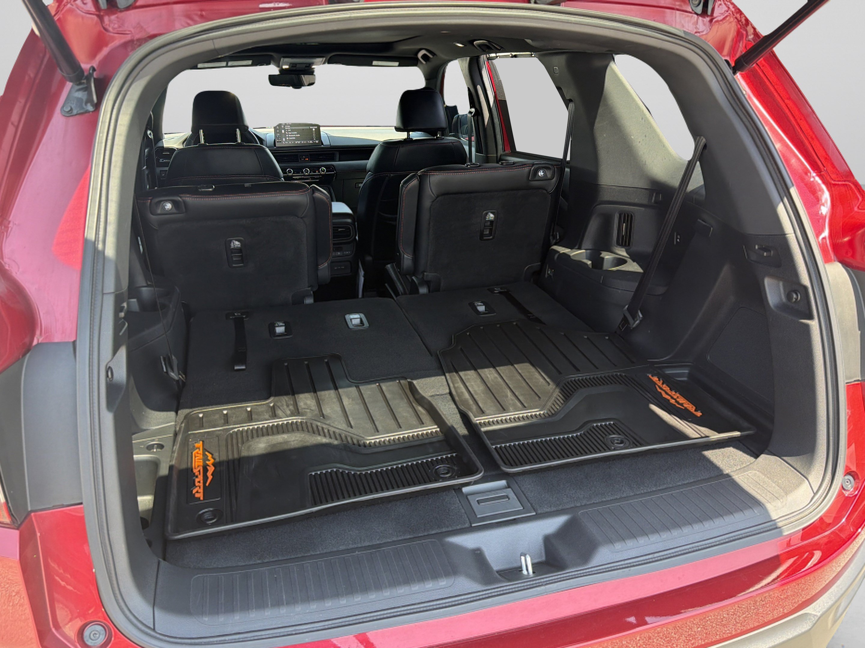 Used 2025 Honda Pilot TrailSport image 32