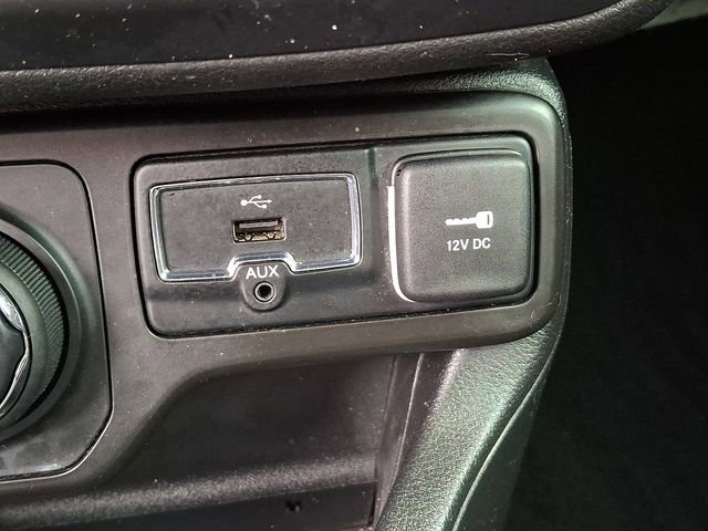 Used 2018 Jeep Renegade Sport w/ Power & Air Group image 26