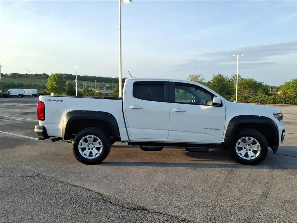 Used 2022 Chevrolet Colorado LT AWD/4WD image 5
