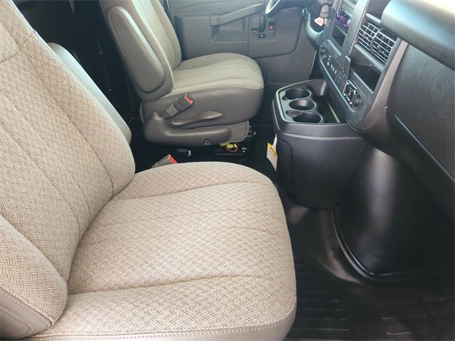 Used 2025 Chevrolet Express 3500 Extended w/ Driver Convenience Package RWD image 18