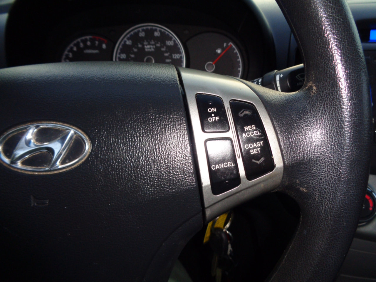 Used 2010 Hyundai Elantra GLS image 23