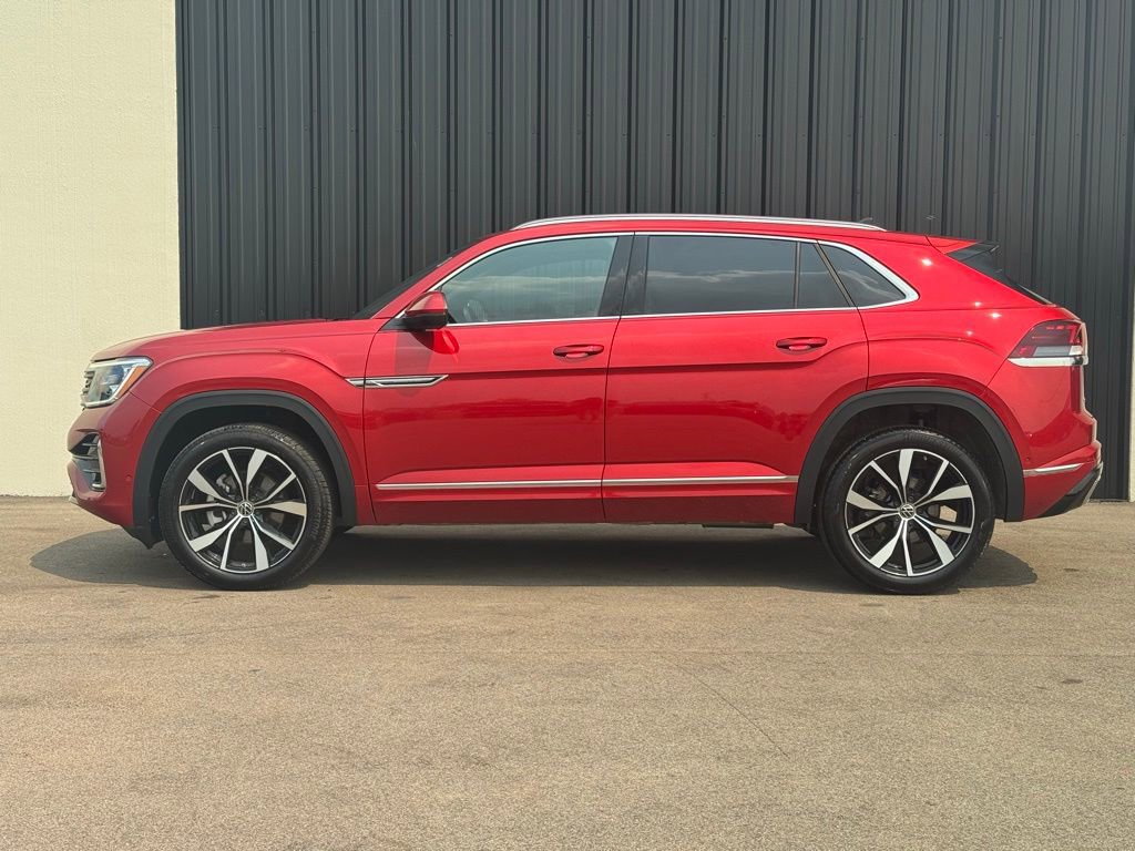 Used 2025 Volkswagen Atlas Cross Sport SEL Premium R-Line image 5