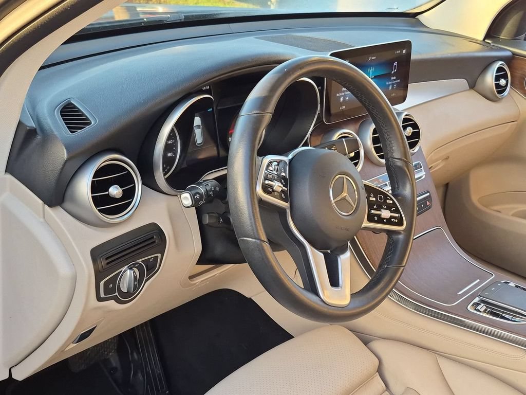 Used 2020 Mercedes-Benz GLC 300 image 10