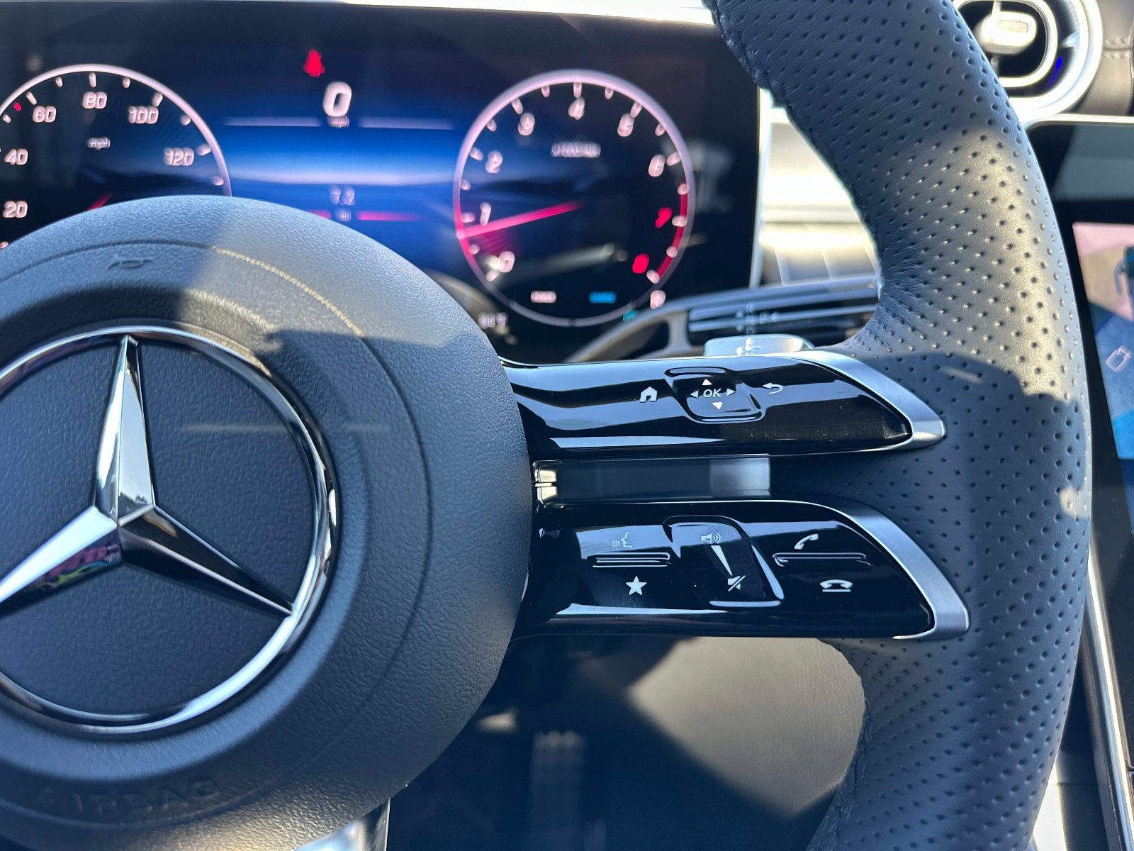 New 2026 Mercedes-Benz GLC 300 image 31