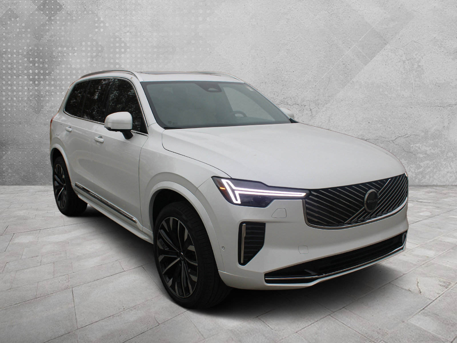 New 2026 Volvo XC90 B6 Plus w/ Protection Package
