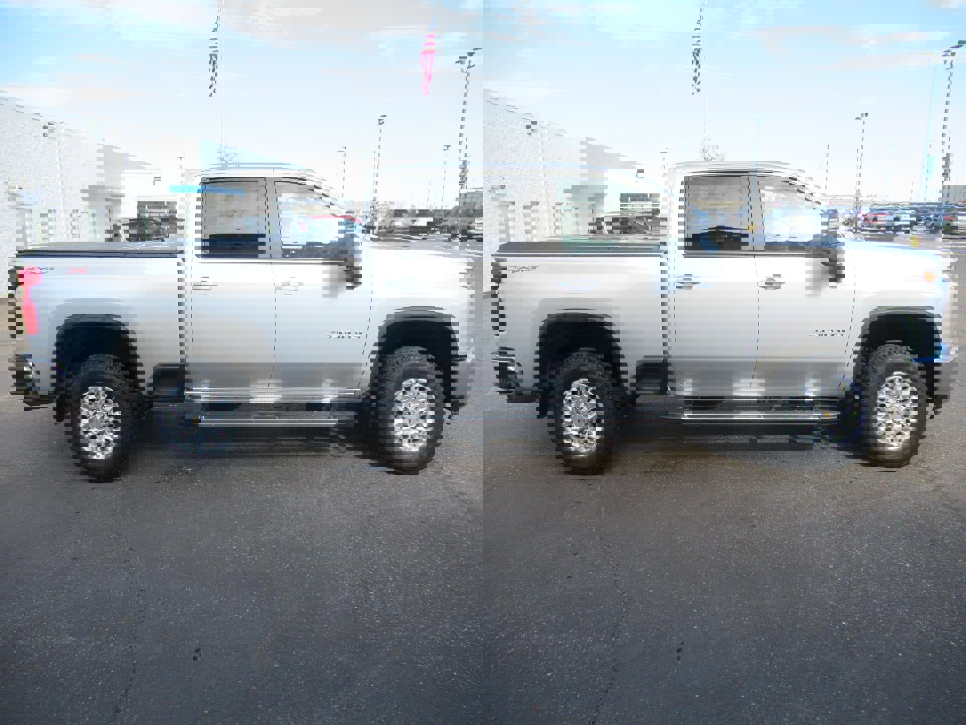 Certified 2022 Chevrolet Silverado 3500 LT w/ Convenience Package image 4