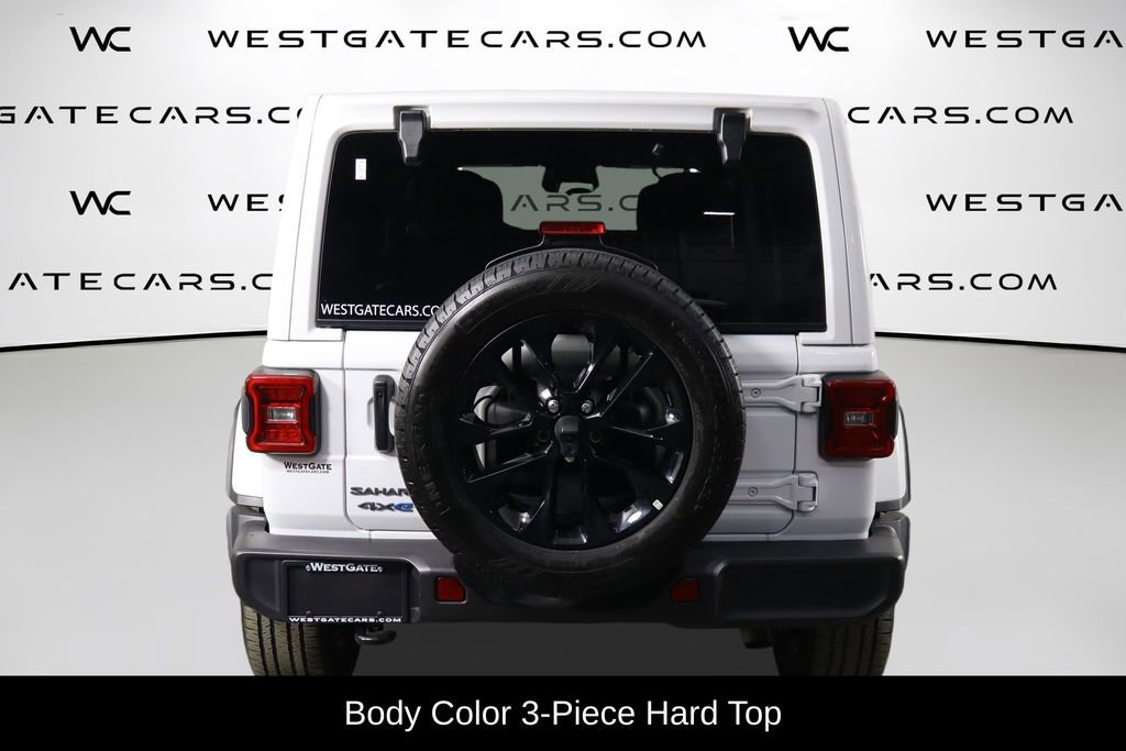 Used 2025 Jeep Wrangler Unlimited Sahara AWD/4WD image 4