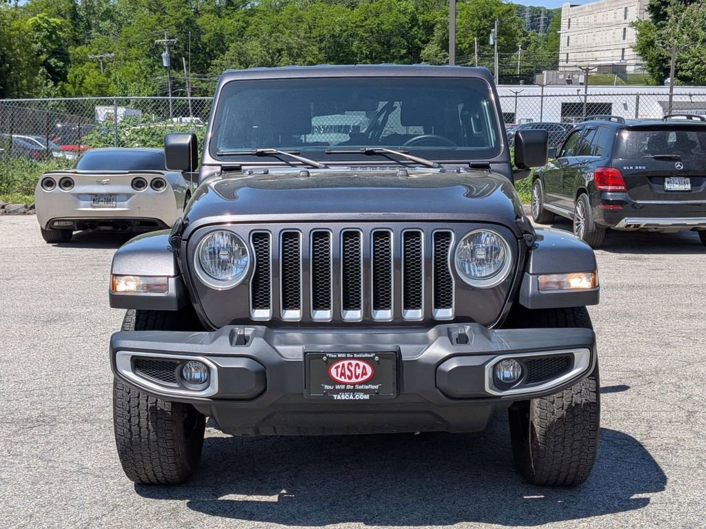 Used 2019 Jeep Wrangler Unlimited Sahara w/ Dual Top Group AWD/4WD image 11
