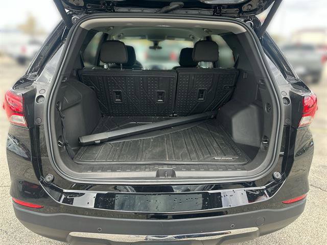 Used 2024 Chevrolet Equinox LT w/ LPO, Floor Liner Package AWD/4WD image 18