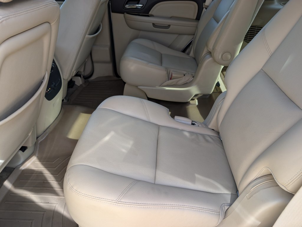 Used 2014 GMC Yukon Denali AWD/4WD image 19