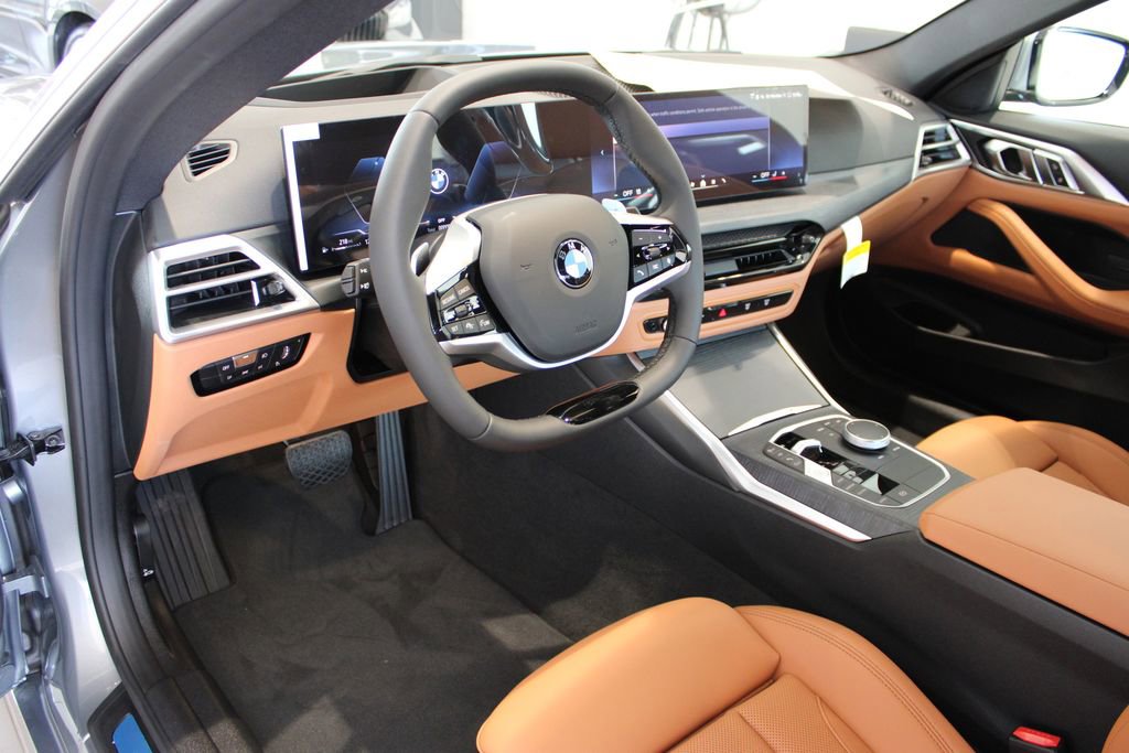 Used 2025 BMW 430i xDrive Coupe w/ Premium Package image 40