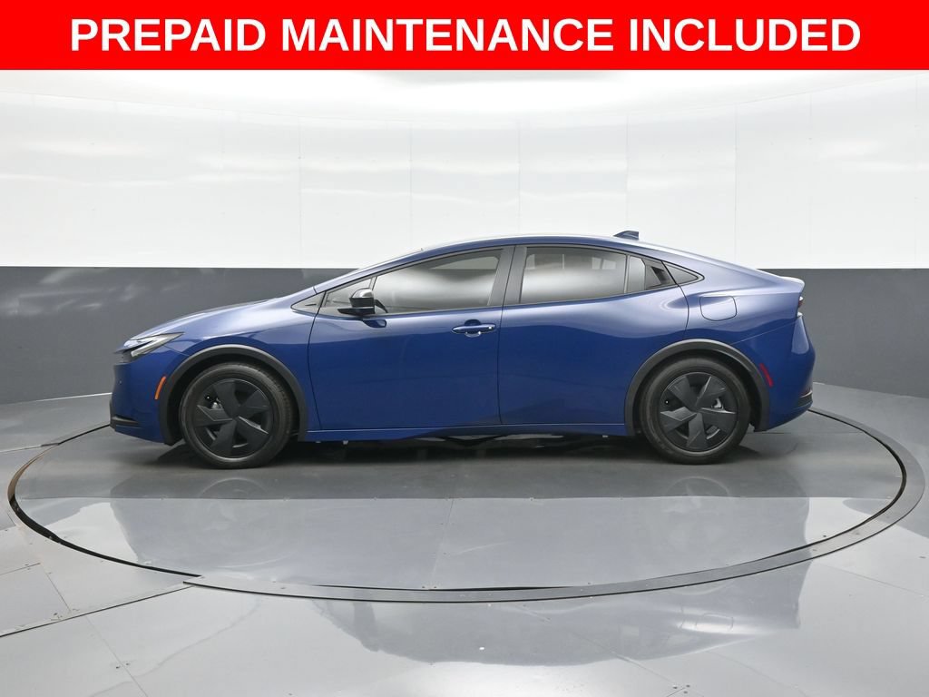 Certified 2025 Toyota Prius LE FWD image 4