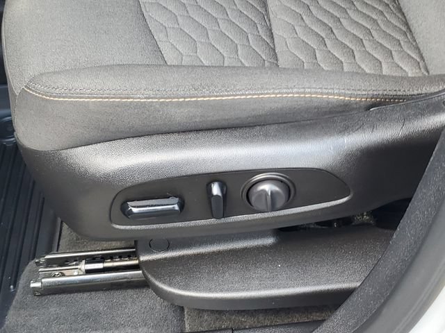 Used 2019 Chevrolet Equinox LT AWD/4WD image 25