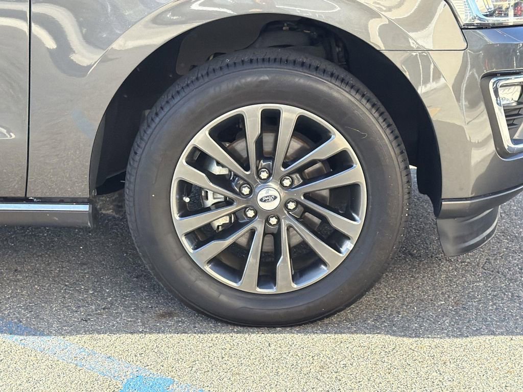 Used 2021 Ford Expedition Limited image 34