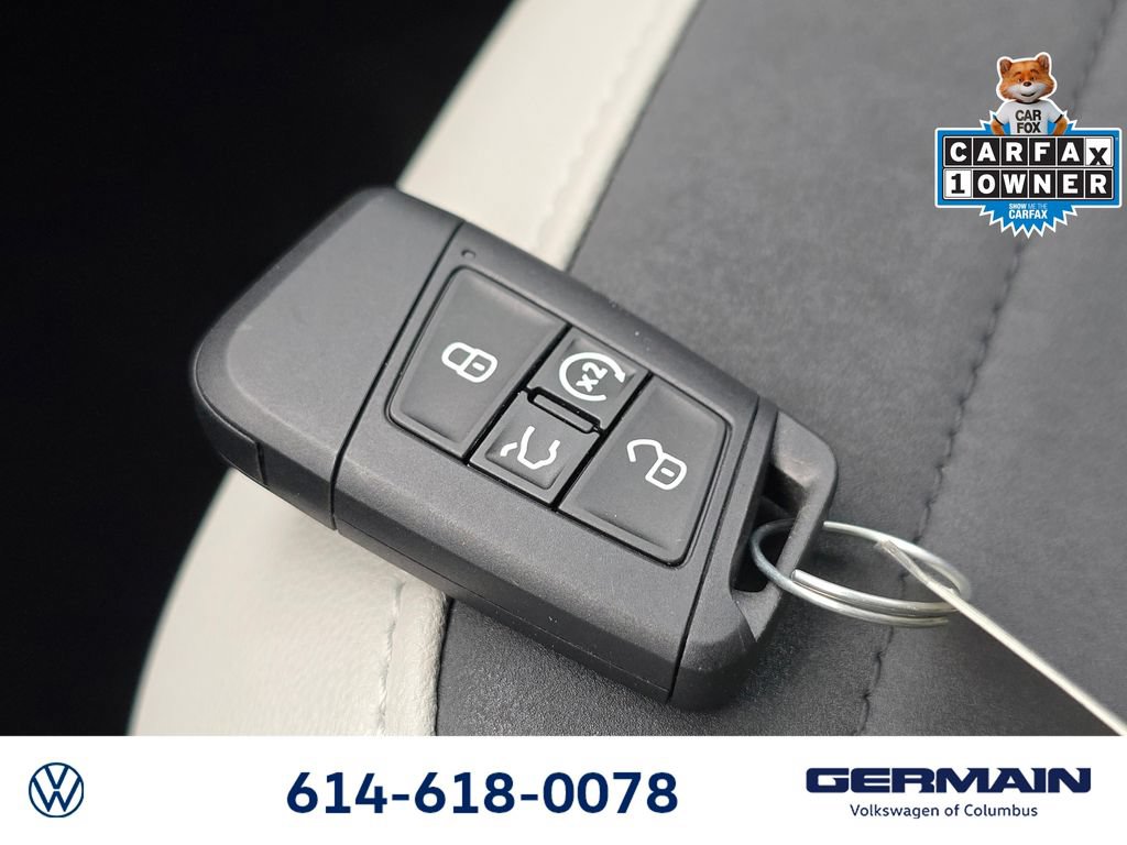 Certified 2025 Volkswagen Taos SE AWD/4WD image 39