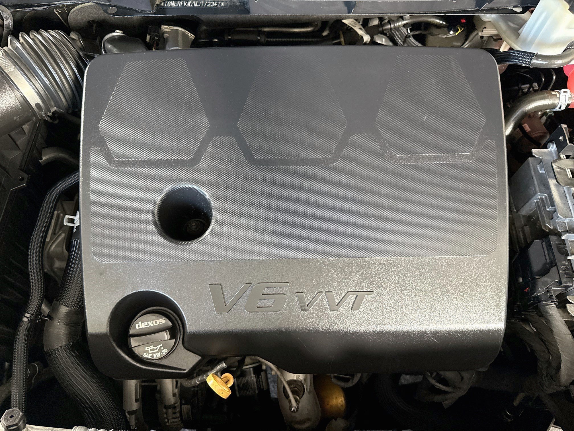 Used 2021 Chevrolet Traverse LS FWD image 39