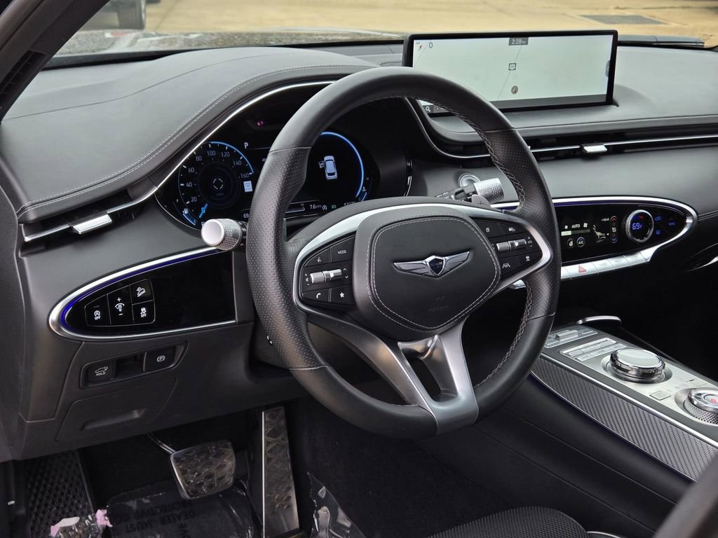 Used 2023 Genesis GV70 2.5T w/ Sport Prestige Package image 18