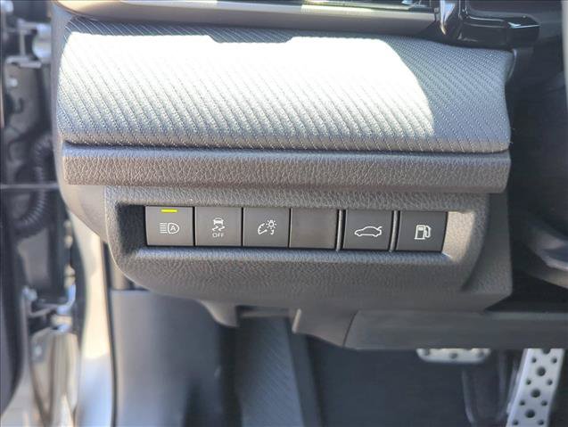 Used 2026 Toyota Camry SE FWD image 15