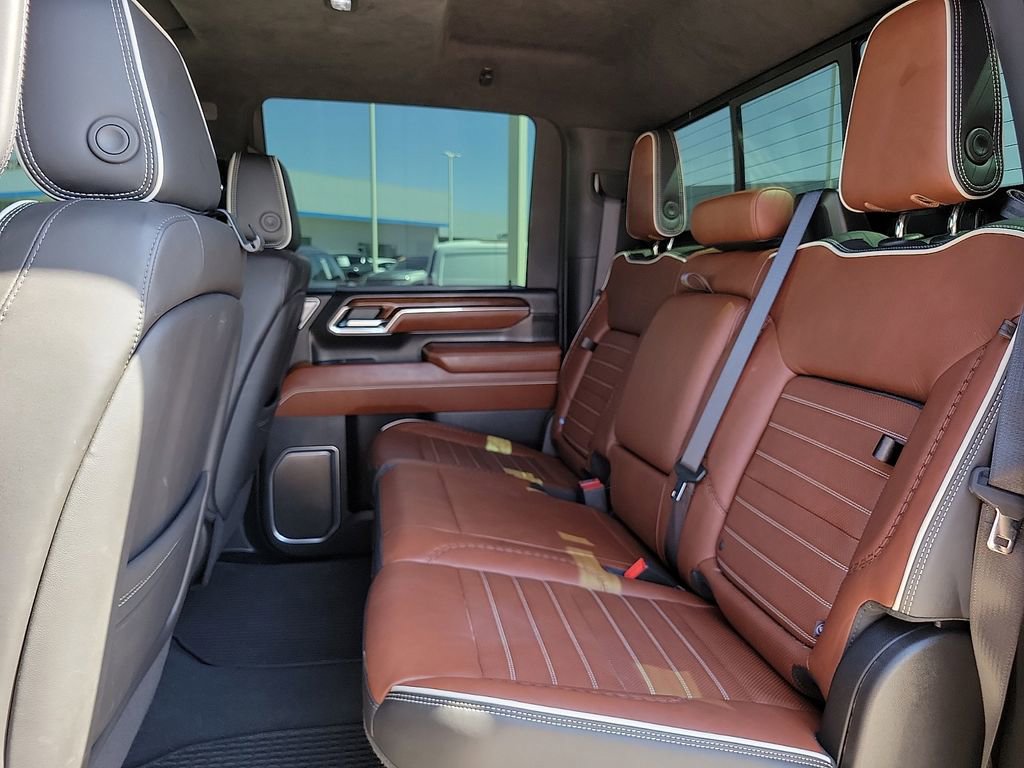 Used 2024 GMC Sierra 2500 Denali Ultimate AWD/4WD image 16